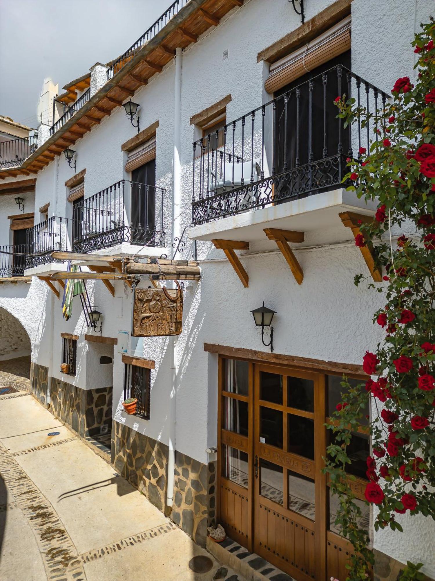 Hotel La Fragua I Trevelez Exterior photo